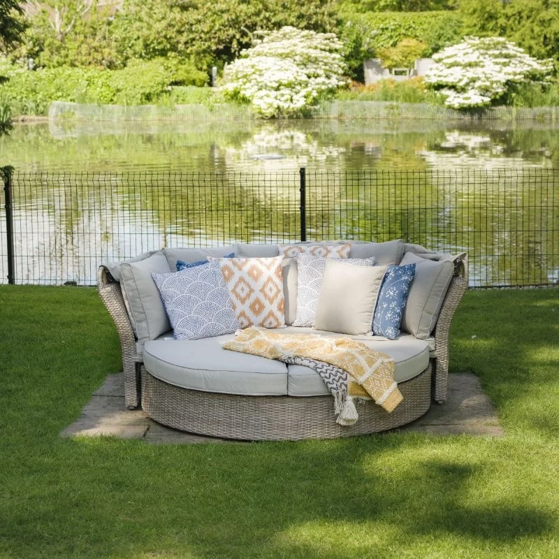 LG Outdoor Monaco Sand Daybed 4 LG Outdoor Monaco Sand Daybed - Image 2